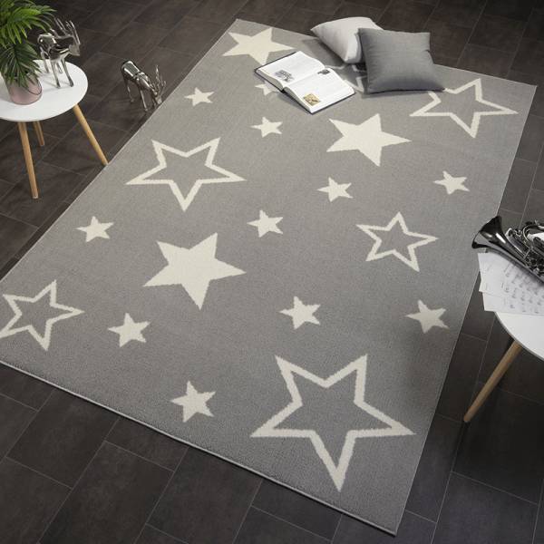 Raumbeispiel grauer Kinderteppich auf schwarzem Boden mit Sternen von heineking24